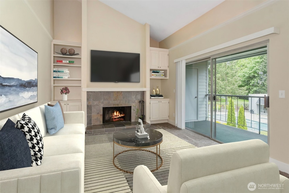 4641 W Lake Sammamish Pkwy SE unit F305, Issaquah, WA 98027 - photo 1