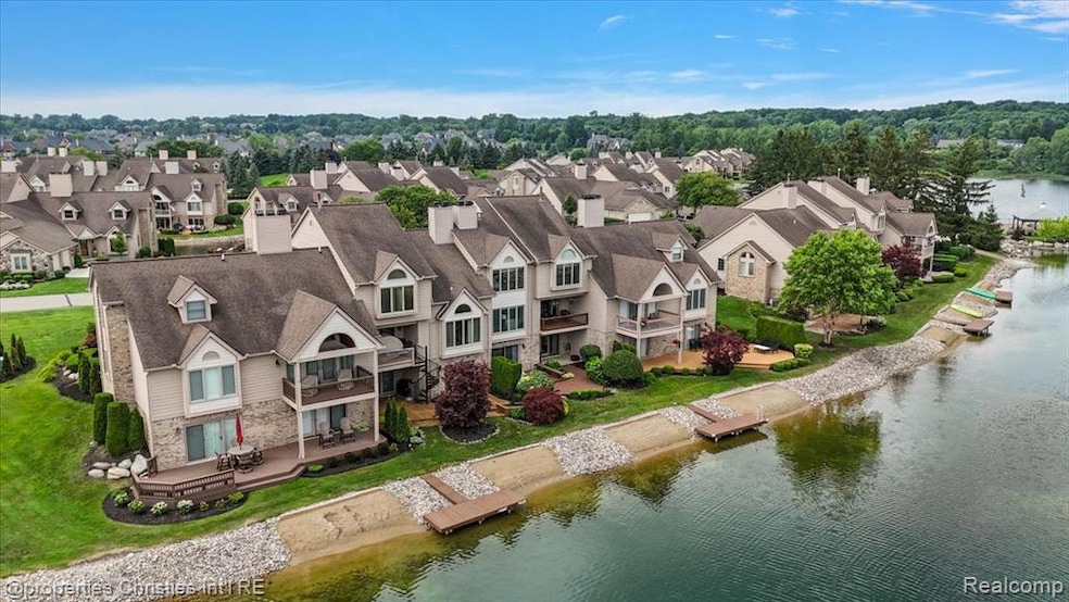 Pending $660,000 • Co-Listing Agent