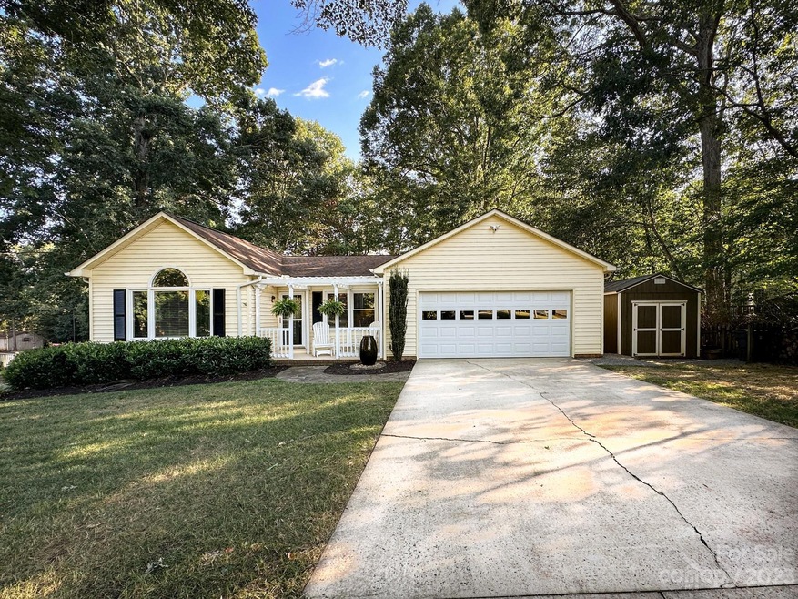 160 Oak Haven Dr, Statesville, NC 28625 - photo 1