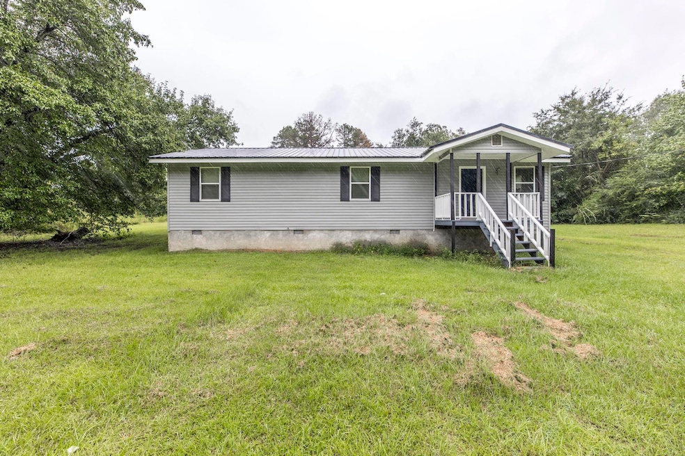 129 Shine Rd, Jeffersonville, GA 31044