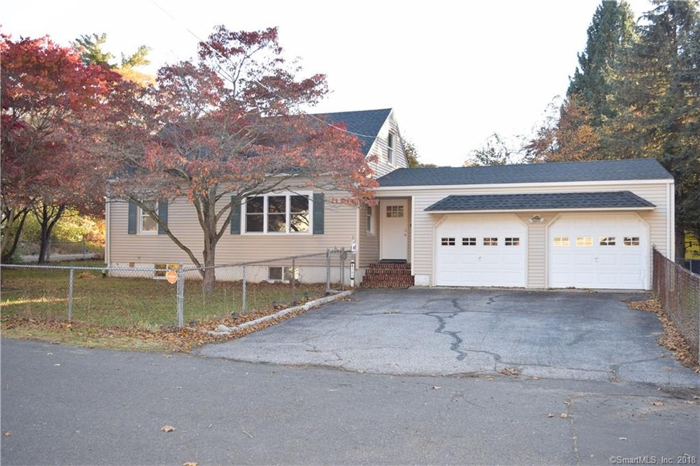 360 Nutmeg Rd, Bridgeport, CT 06610 - photo 1