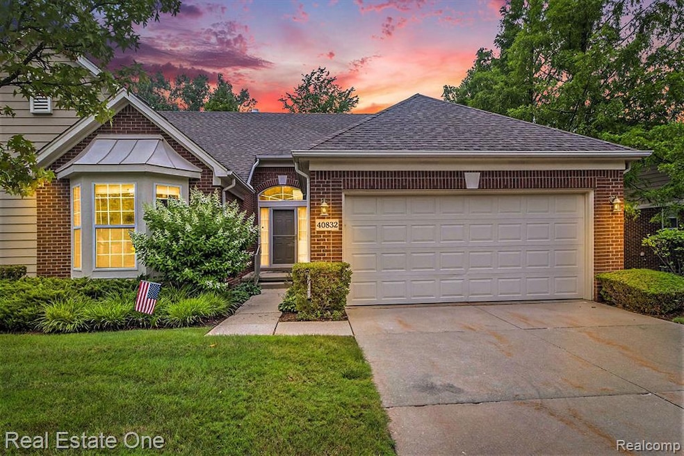 Welcome to 40832 Lenox Park Dr!
