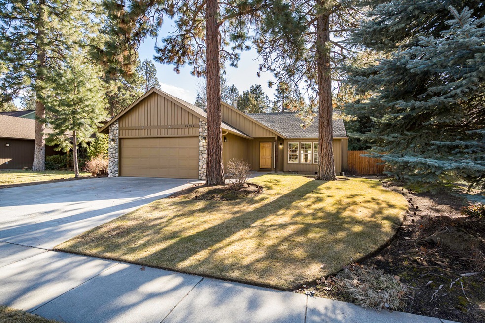 19917 Antler Point Front of home - East