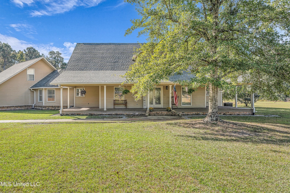 13524 Highway 613, Moss Point, MS 39562 - photo 1