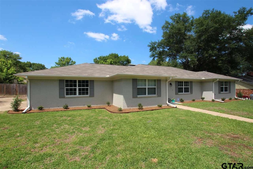 1812 Circle Dr, Tyler, TX 75703 - photo 1