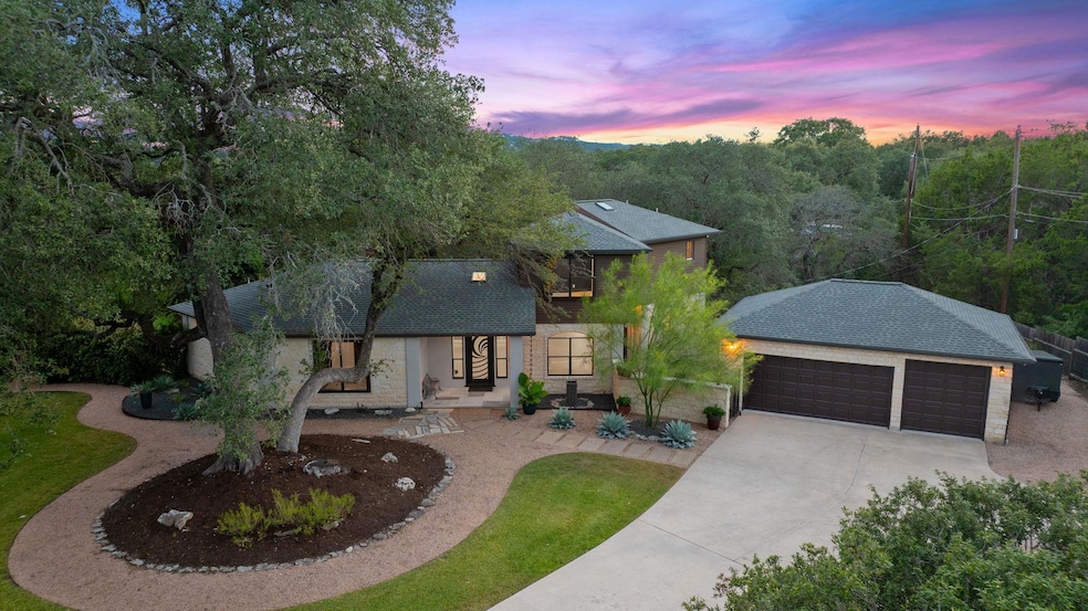 Pending $1,150,000 • Co-Listing Agent