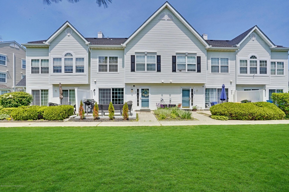 91 Madison Ct, Tinton Falls, NJ 07712 - photo 1