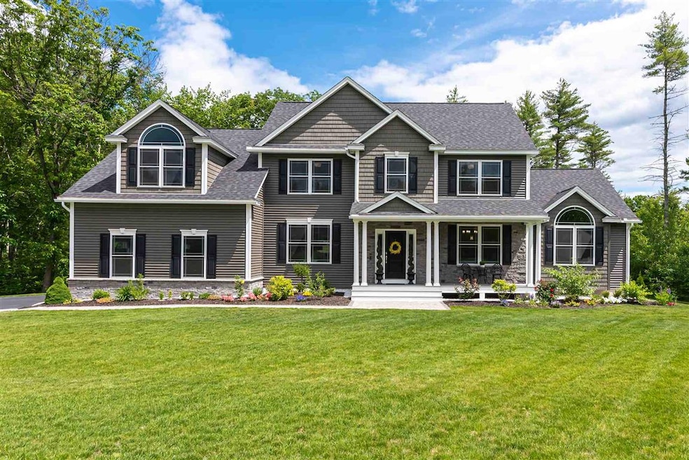 54 Anderson Way, Auburn, NH 03032 - photo 1