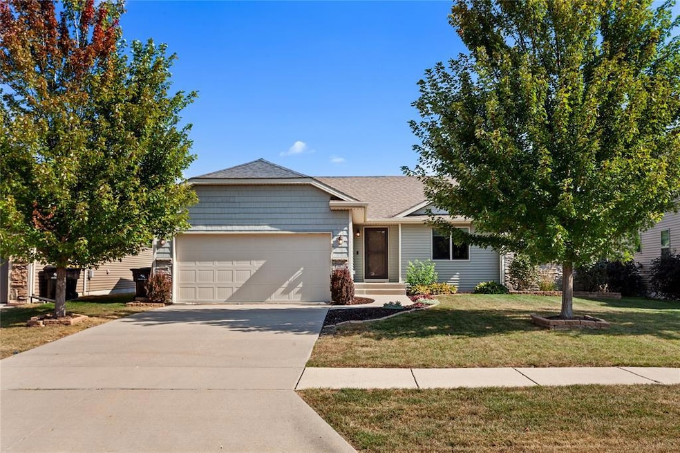 1525 S Warrior Ln, Waukee, IA 50263 - photo 1