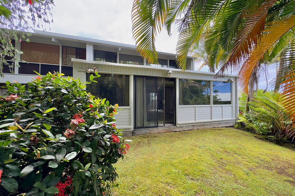 537 Kukuau St unit A303, Hilo, HI 96720 - photo 1