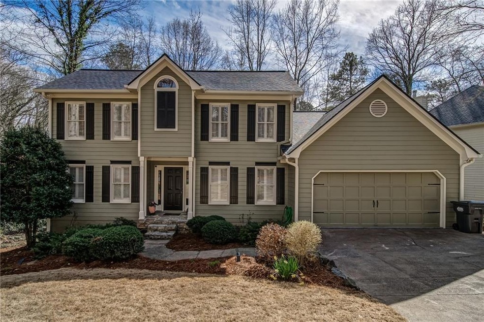 4570 Huntridge Dr NE, Roswell, GA 30075 - photo 1