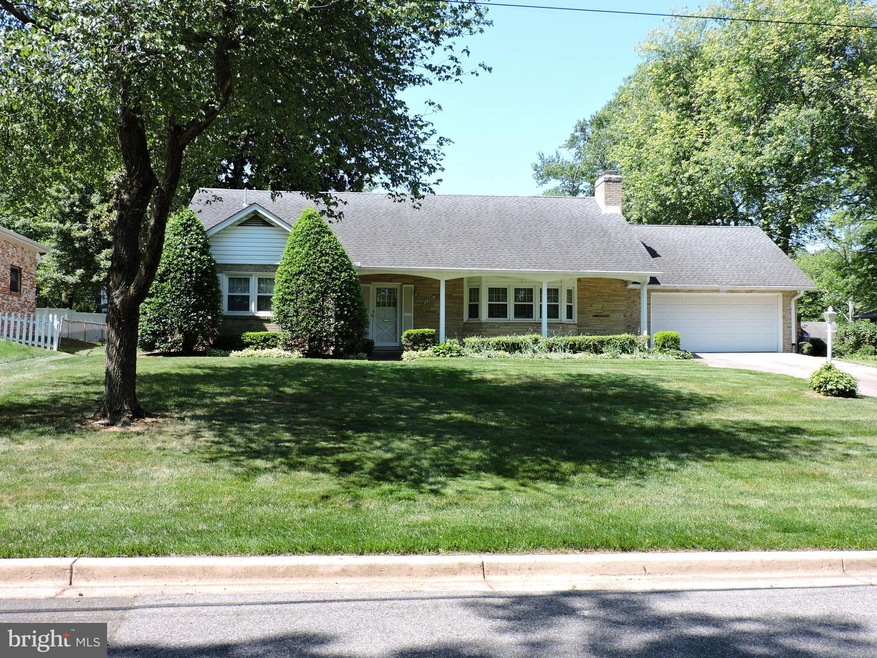 7209 Kempton Rd, Lanham, MD 20706 - photo 1