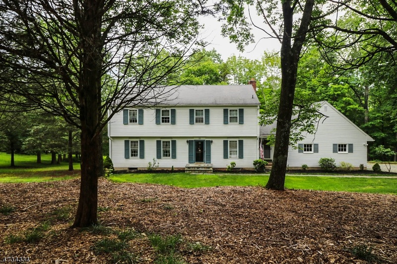 10 Dryden Rd, Tewksbury, NJ 07979 - photo 1