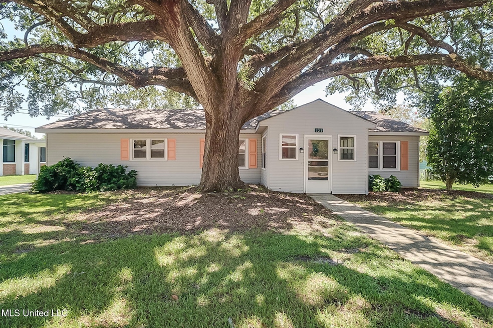 121 E Second St, Long Beach, MS 39560 - photo 1