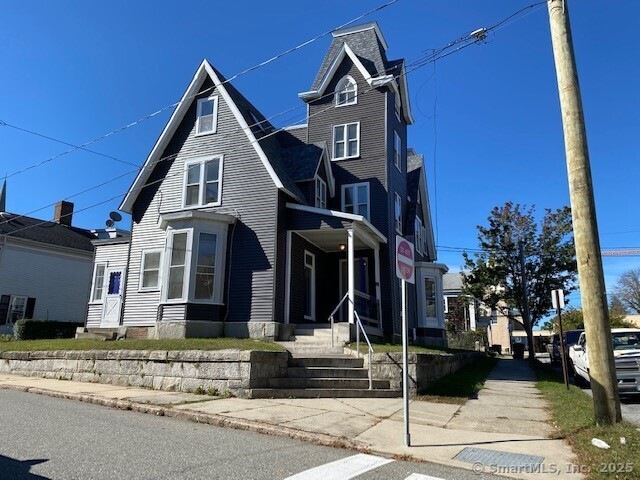 26 Prospect St unit 2, New London, CT 06320 - photo 1