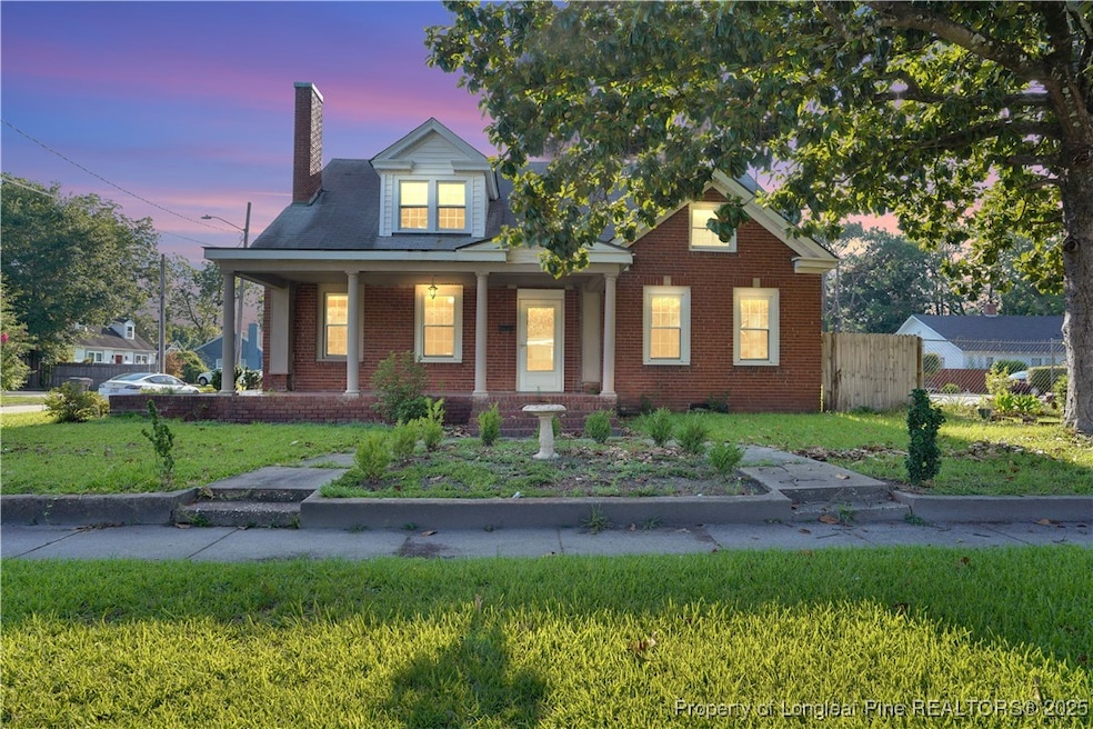 1301 N Pine St, Lumberton, NC 28358 - photo 1