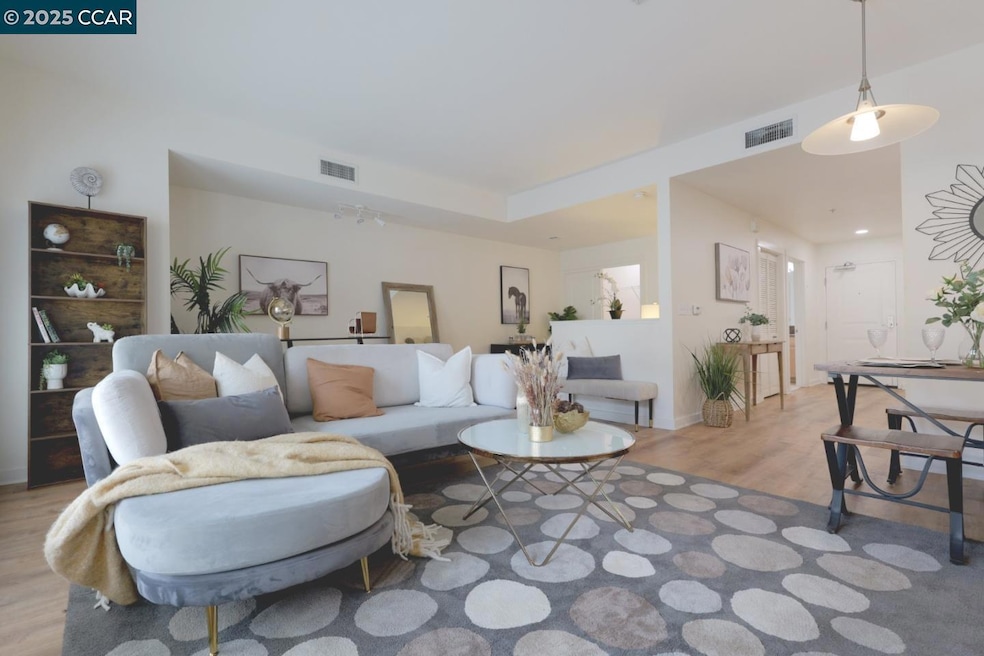 Under Contract $415,000 • Co-Listing Agent