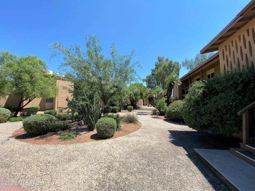 4 W Greenock Dr unit CC, Tucson, AZ 85737 - photo 1