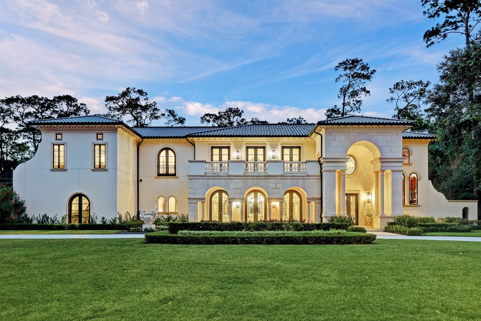 11102 Wickwood Dr, Houston, TX 77024 - photo 1