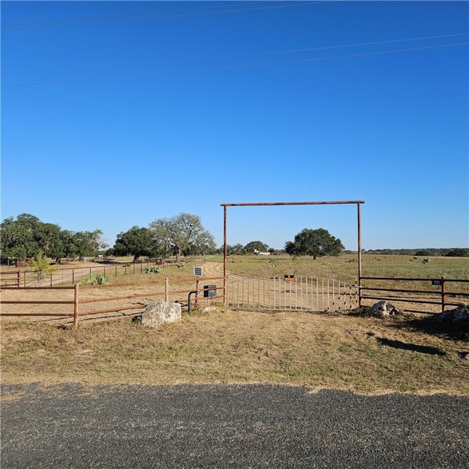 771 County Road 342, Pleasanton, TX 78065 - photo 1