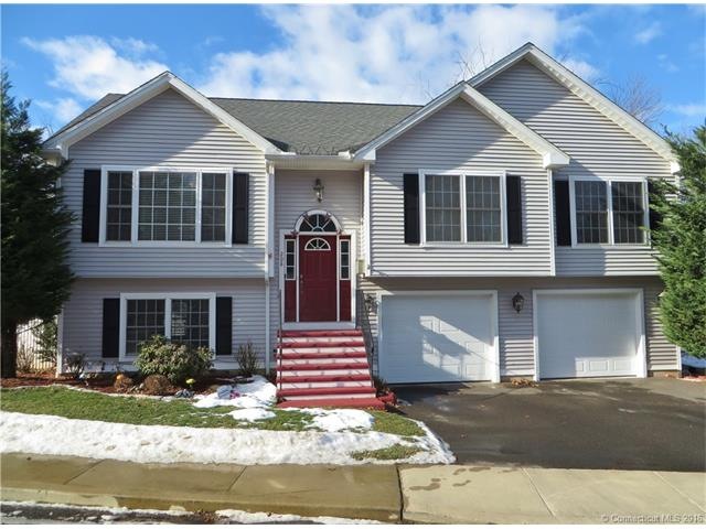 208 Hawthorne St, Manchester, CT 06042 - photo 1