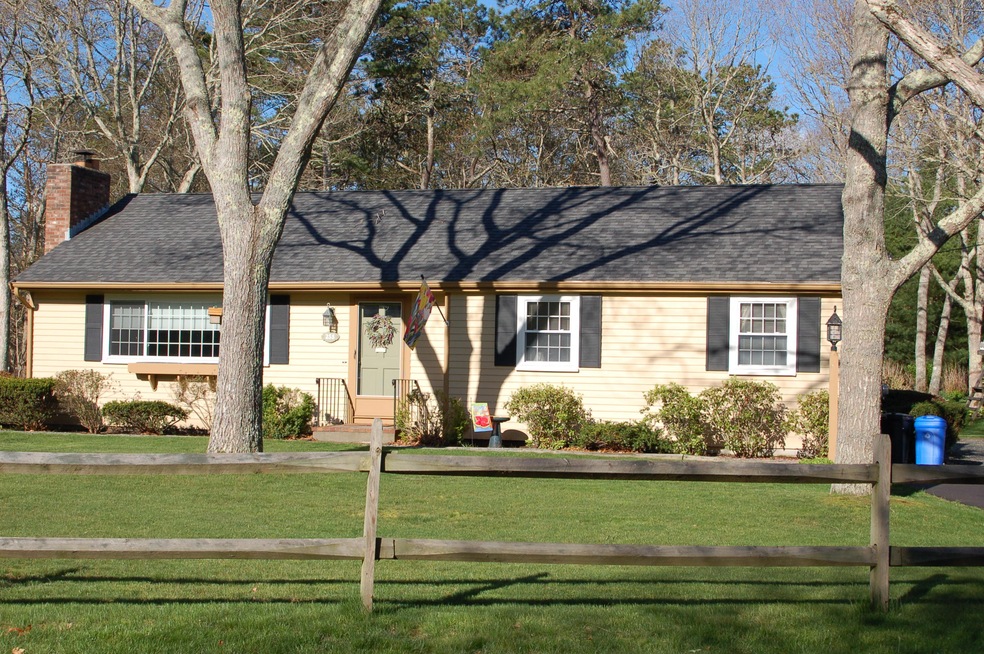 255 Plum Hollow Rd, East Falmouth, MA 02536 - photo 1