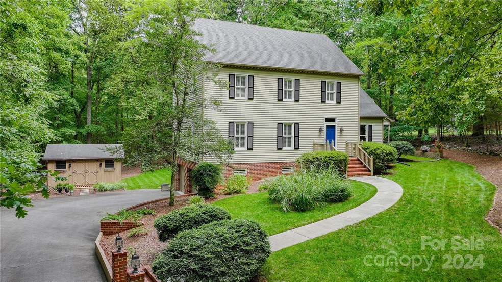 824 Cedar Creek Dr, Asheboro, NC 27205 - photo 1