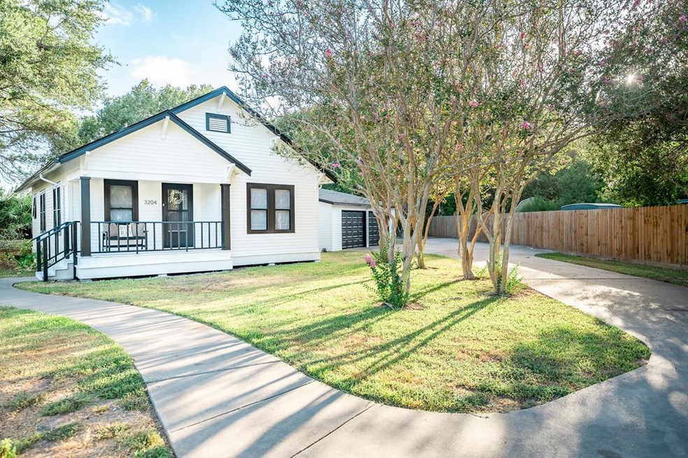 3204 Cr 166 Bucks Bayou Rd, Bay City, TX 77414 - photo 1