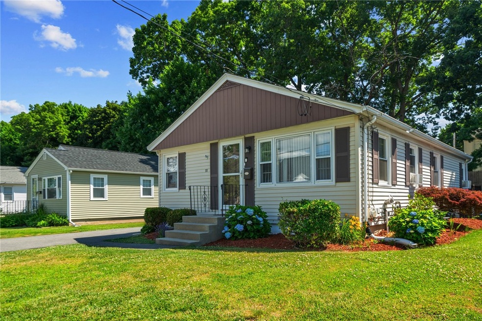 46 Morgan Ave, North Providence, RI 02911 - photo 1