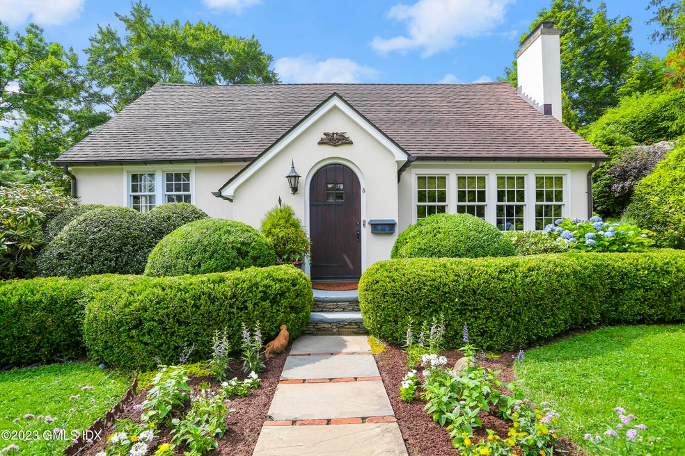 3 Glendale St, Cos Cob, CT 06807 - photo 1