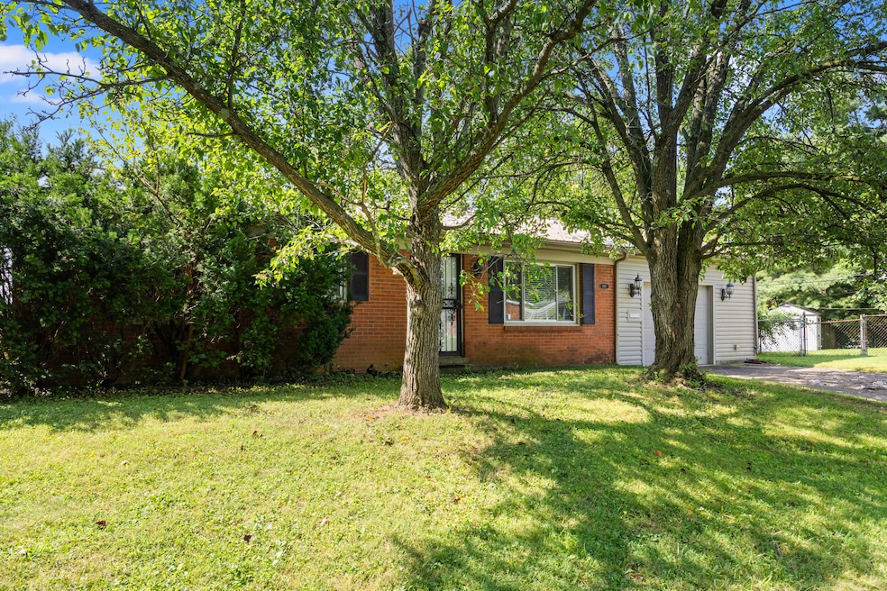 346 Wickland Ct, Lexington, KY 40505 - photo 1