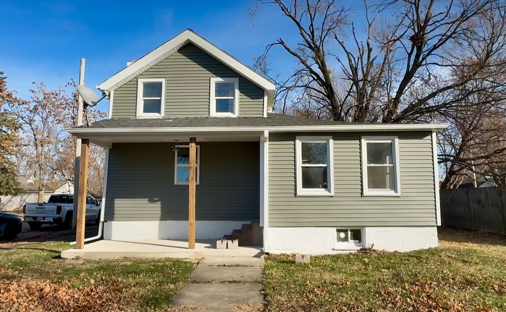 225 N Randolph St, Princeton, IL 61356 - photo 1