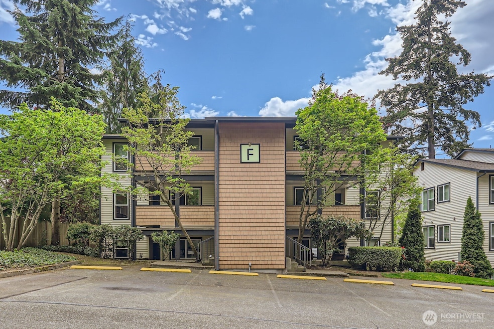 8615 238th St SW unit F201, Edmonds, WA 98026 - photo 1