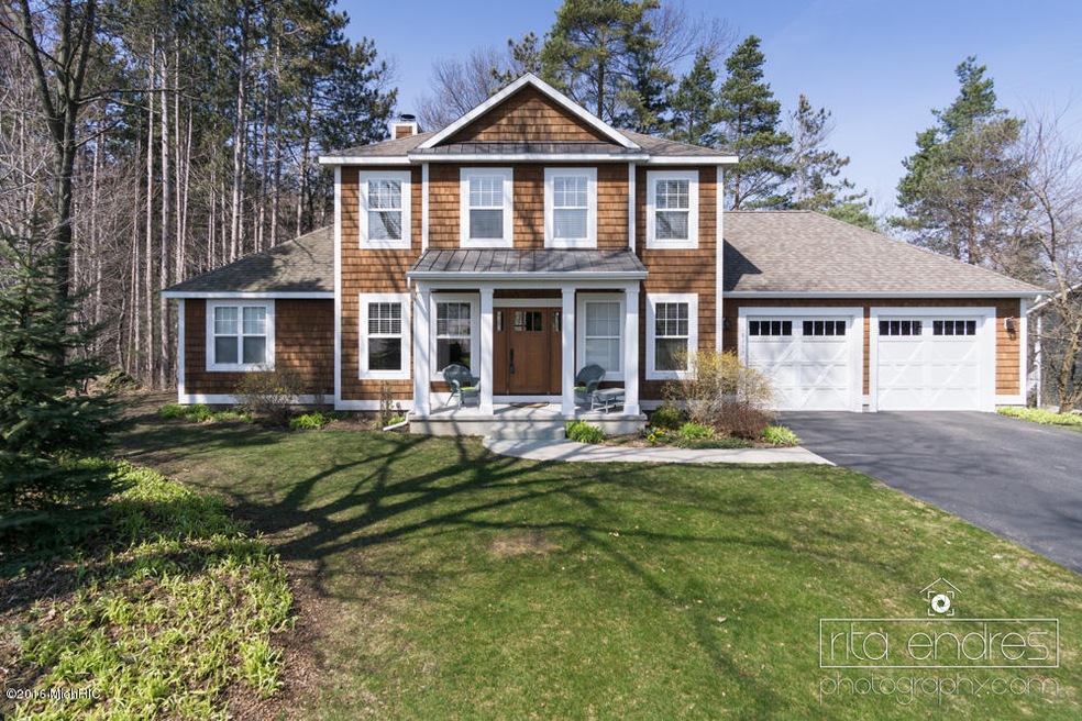 Grand Point Exteriors Redone_MLS_02