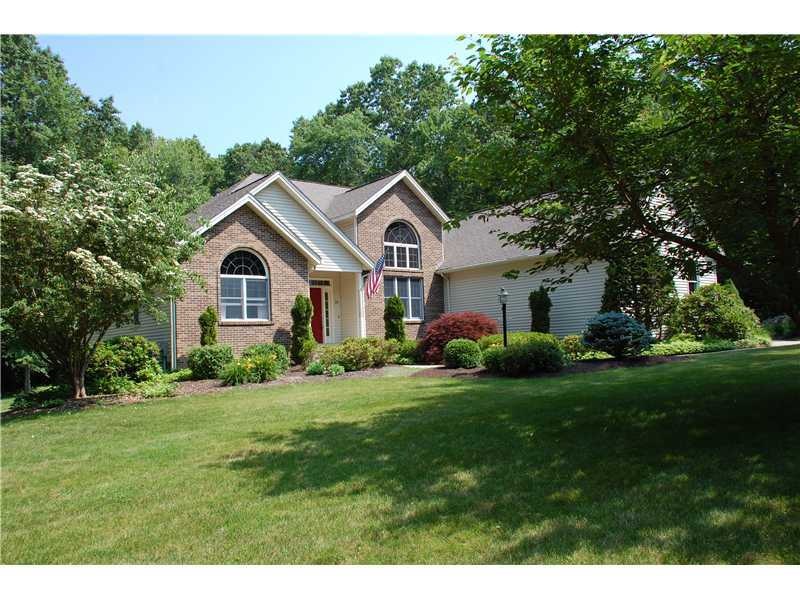 27 Forest Hill Dr, North Smithfield, RI 02896 - photo 1