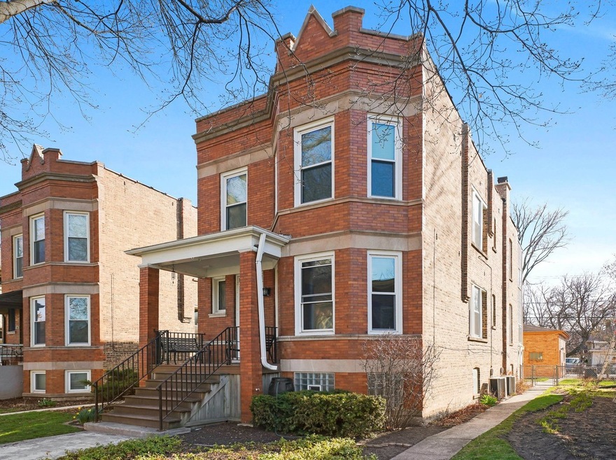 1110 S East Ave, Oak Park, IL 60304 - photo 1