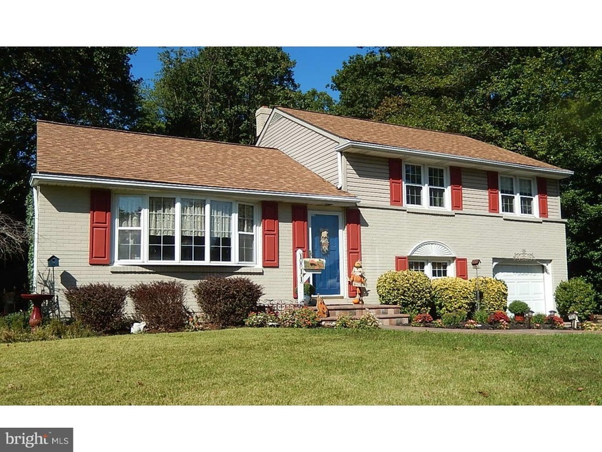 1811 Eugene Ct, Wilmington, DE 19810 - photo 1