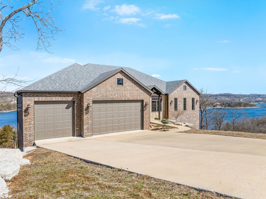 Luxury Table Rock Lake Estate