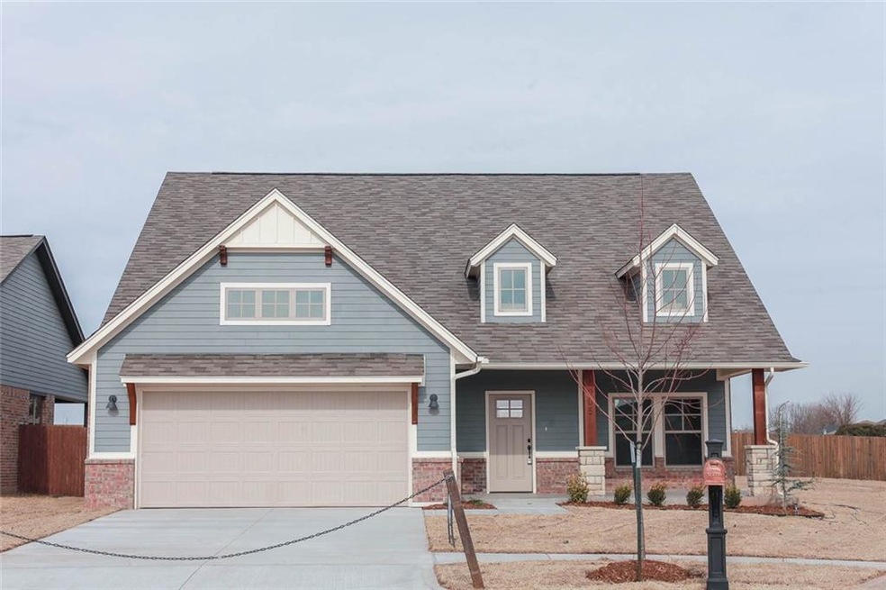 1005 NE 21st St, Moore, OK 73160 - photo 1