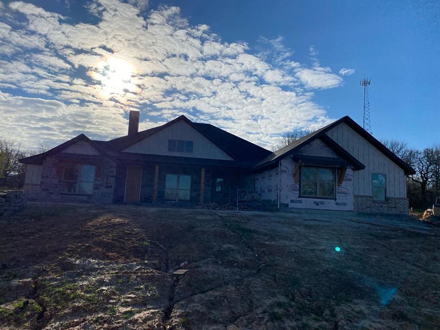 127 Oaks Springs Ln, Weatherford, TX 76087 - photo 1