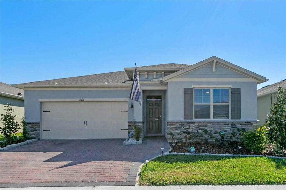 Front view of home