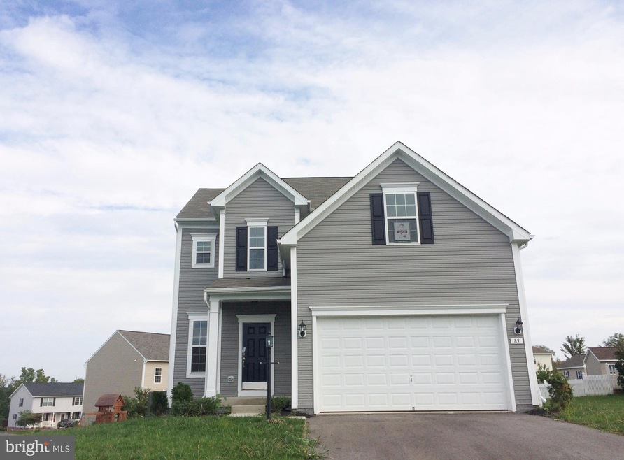 85 Creekwood Dr, Greencastle, PA 17225 - photo 1