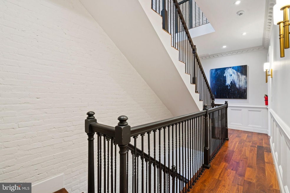 1320 10th St NW, Washington, DC 20001 - photo 1