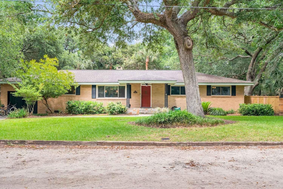 30 23rd Ave, Isle of Palms, SC 29451 - photo 1