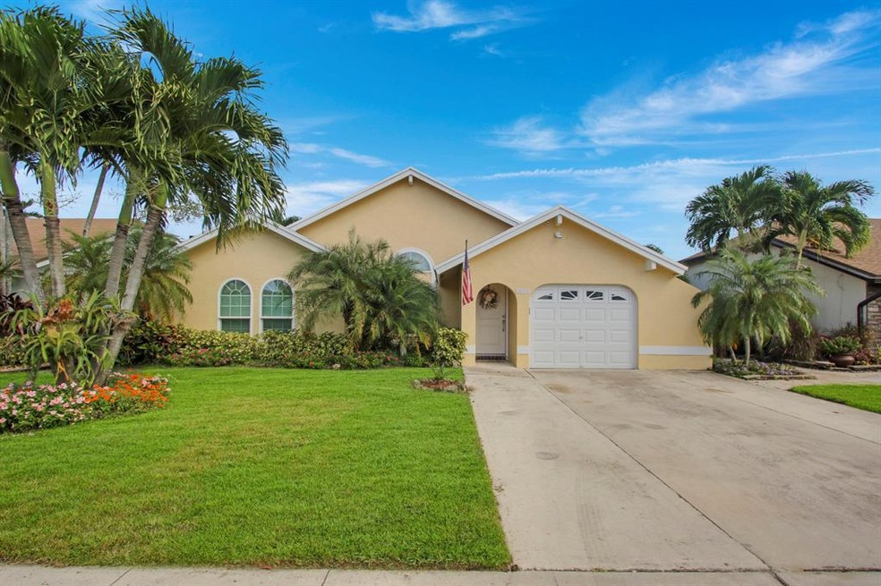 22739 Pickerel Cir, Boca Raton, FL 33428 - photo 1