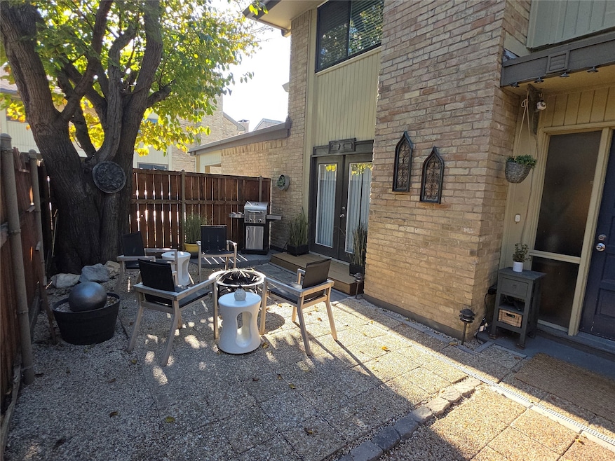 2612 Custer Pkwy unit B, Richardson, TX 75080 - photo 1