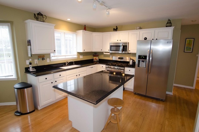 5027 Prairie Sage Rd unit 9, Naperville, IL 60564 - photo 1