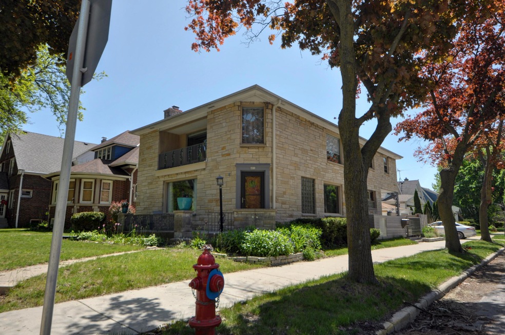 601 East Oklahoma Front