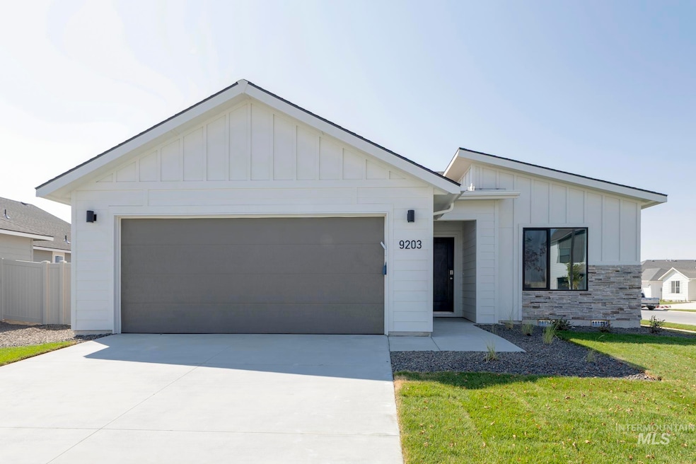 9203 W White Jasmine Ct, Nampa, ID 83687 - photo 1