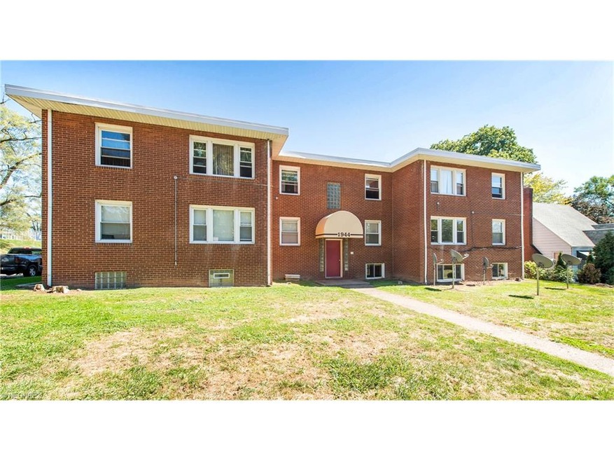 1944 Rowland Ave NE unit 6, Canton, OH 44714 - photo 1